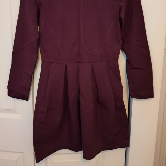 Aritzia Sunday Best Long Sleeved Fit-and-Flare Tartine Dress Size 8 - Picture 5 of 5